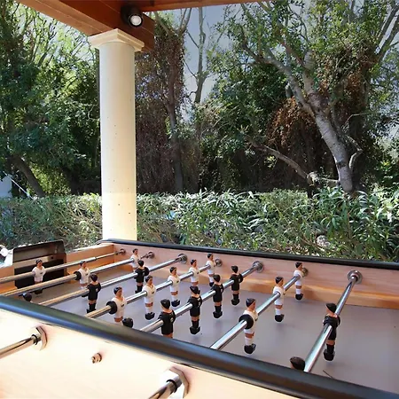Schoenes In Mit Privatem Pool Holiday home