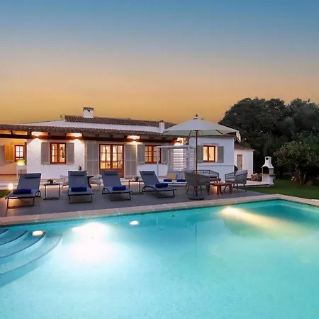 Schoenes In Mit Privatem Pool Holiday home *